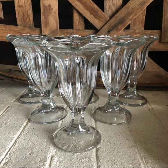 Vintage style soda fountain glasses set of 6 (45) - Picture 1 of 7